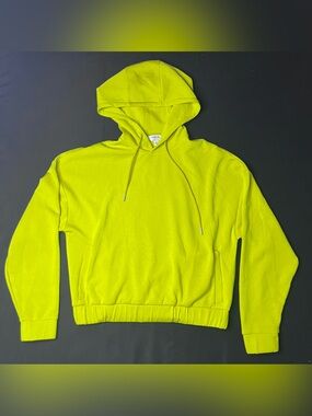 Isabella active wear neon yellow cropped activewear hoodie. Size Small